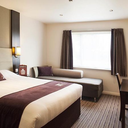 Premier Inn Manchester - Wilmslow Exterior photo