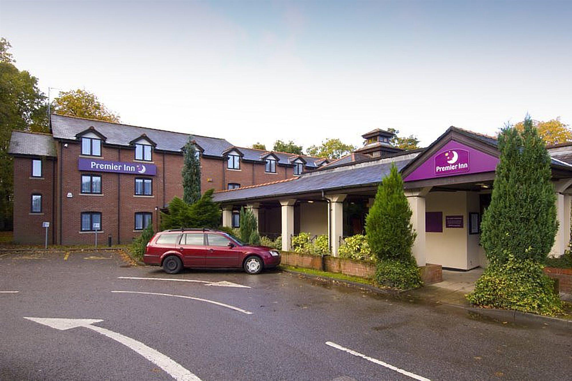 Premier Inn Manchester - Wilmslow Exterior photo