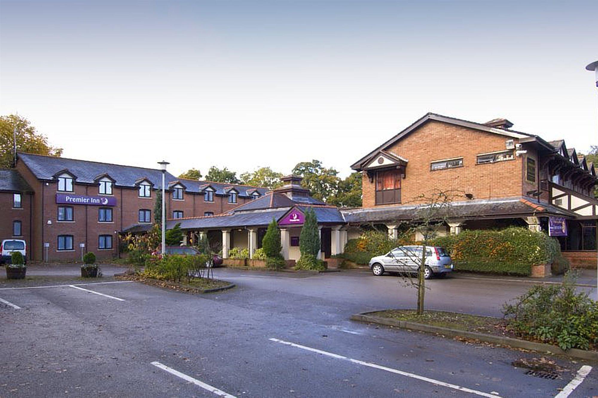 Premier Inn Manchester - Wilmslow Exterior photo